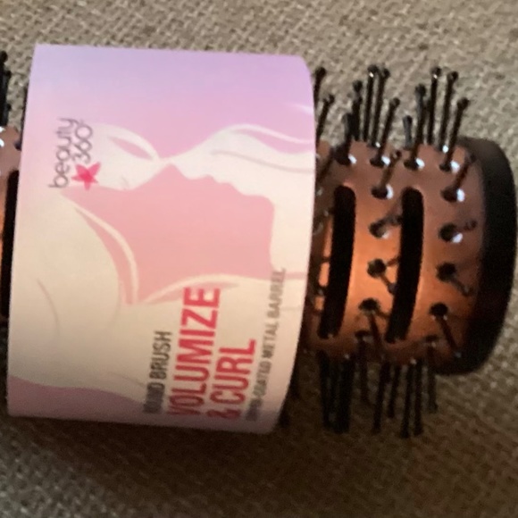 Beauty 360 Volumize and Curl Round Brush New - Picture 5 of 6